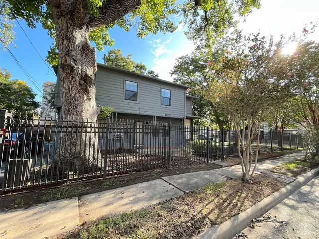 2115 Holman Street, Houston