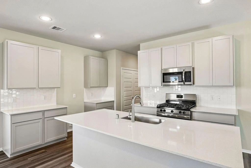 31111 Cass River Lane, Waller
