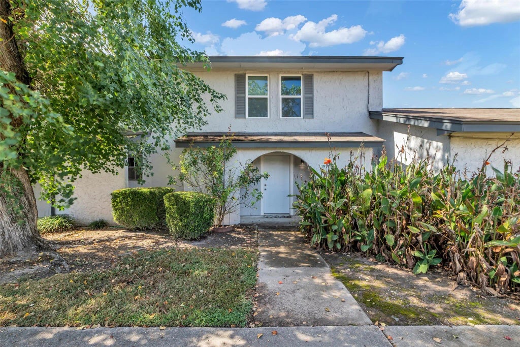 1831 Country Village Boulevard, Humble