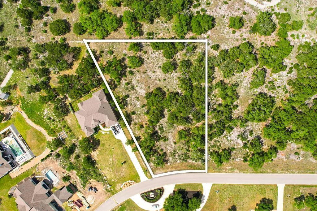 208 Spicewood Trail Drive, Spicewood