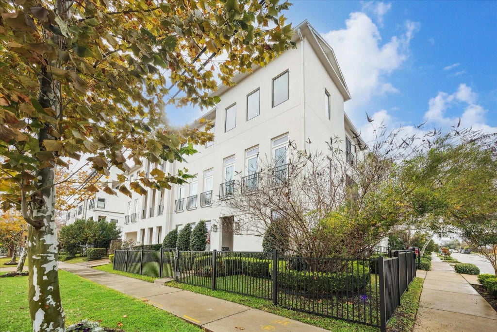 301 W Polk Street, Houston