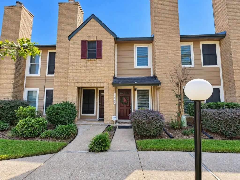 17742 Kings Park Lane, Houston