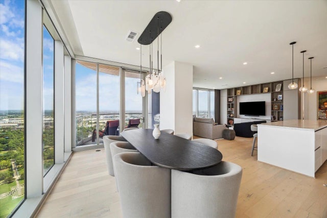 1711 Allen Parkway 2601, Houston