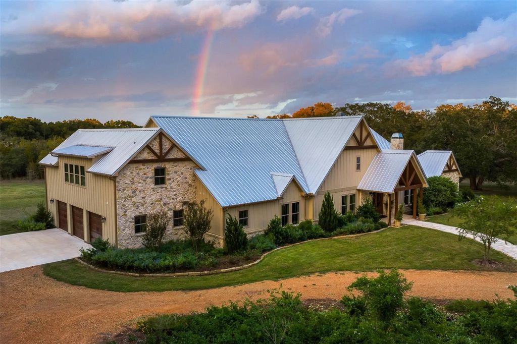 2130 Hartfield Road, Round Top
