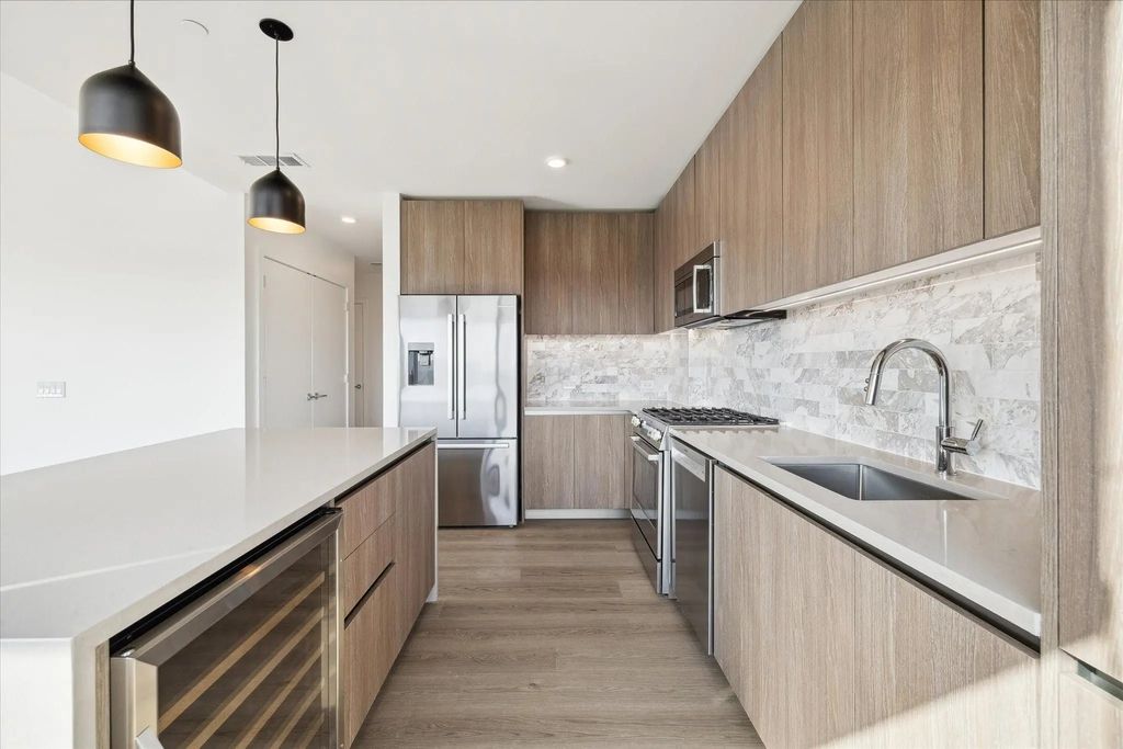 1 Riva Row 618, The Woodlands