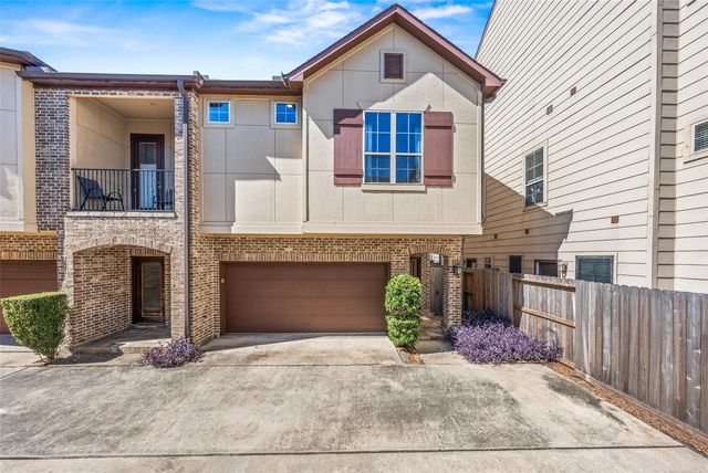 1218 Sampson Street, Houston