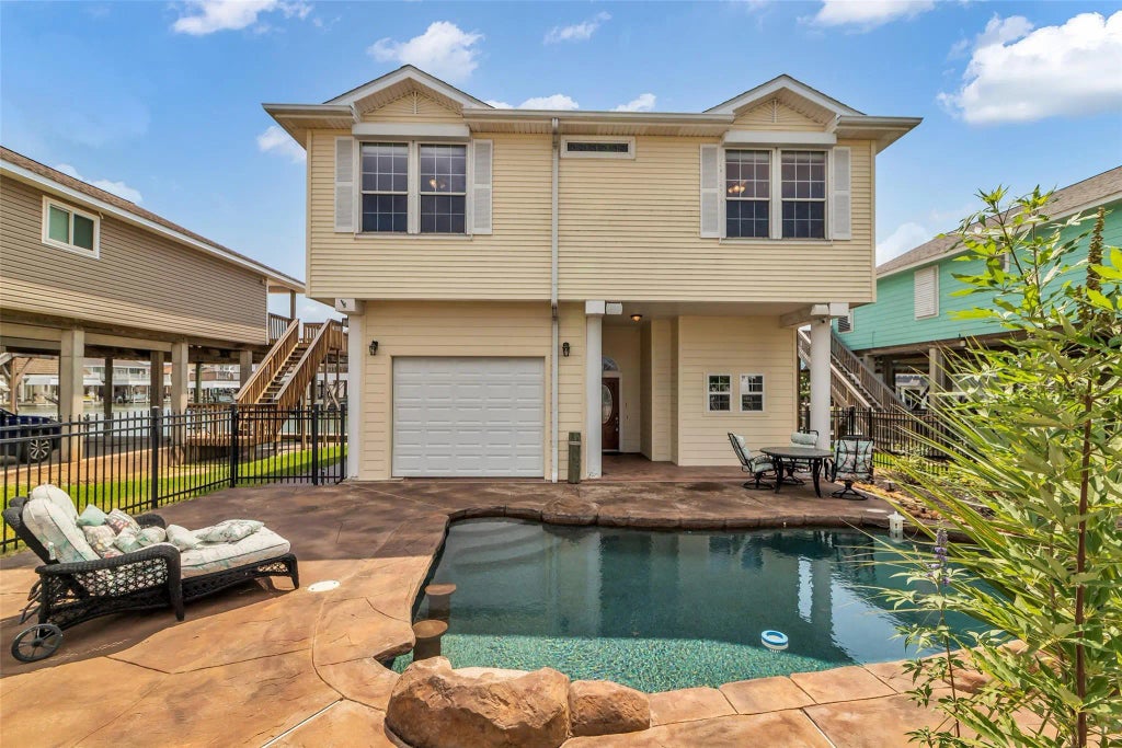 1323 Wahini Street, Tiki Island