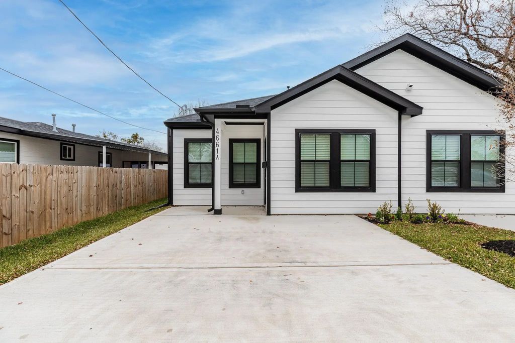 4661 Clover Street A, Houston