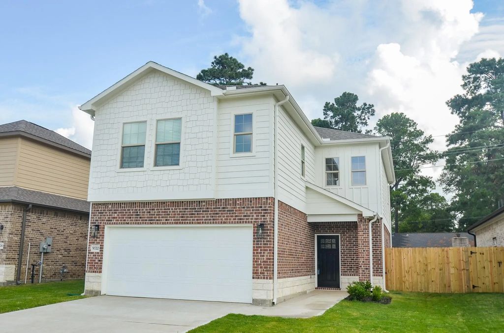 9722 Champion Heavens Drive, Spring