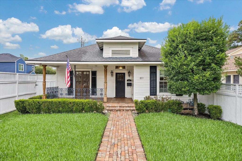 801 Walton Street, Houston