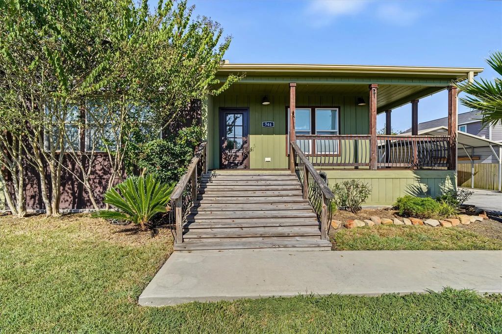 546 5th Street, Dickinson