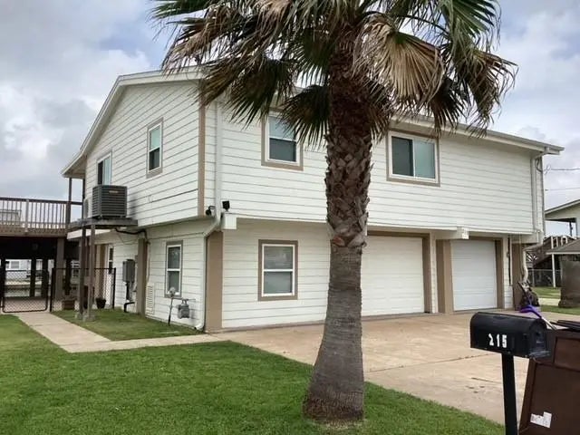 215 Barracuda Street, Bayou Vista