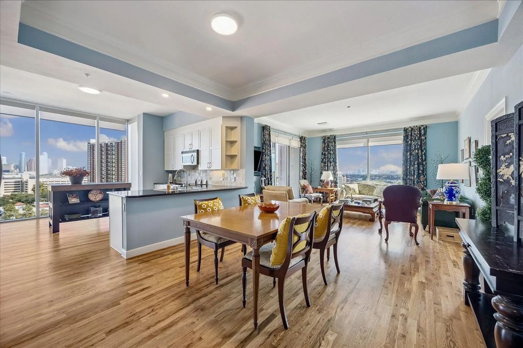 3333 Allen Parkway 1102, Houston