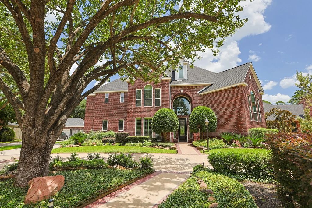 14122 Champion Village Drive, Houston