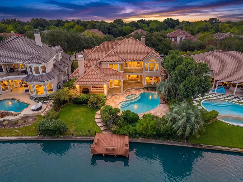 19006 Windsor Lakes Drive, Houston