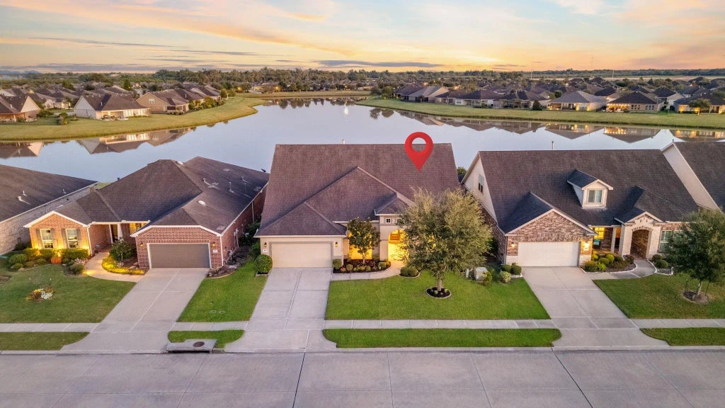 511 Grand Fir Lane, Richmond