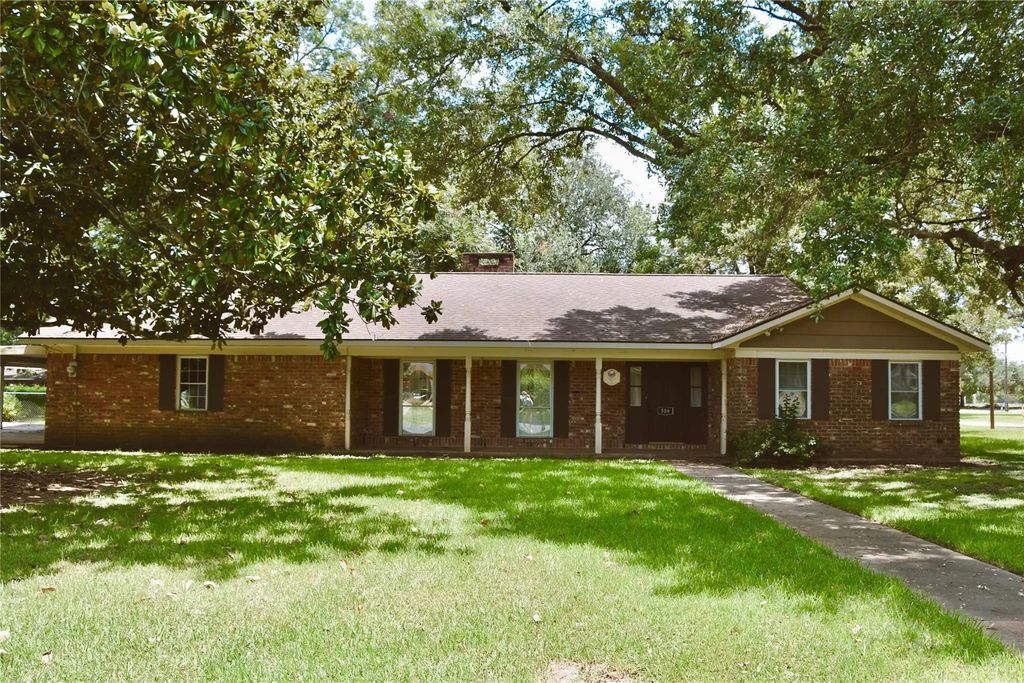 506 Olive, Wharton