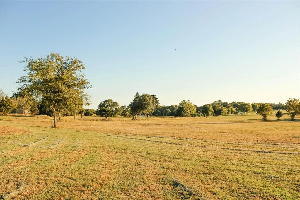Tbd Fm 332, Brenham