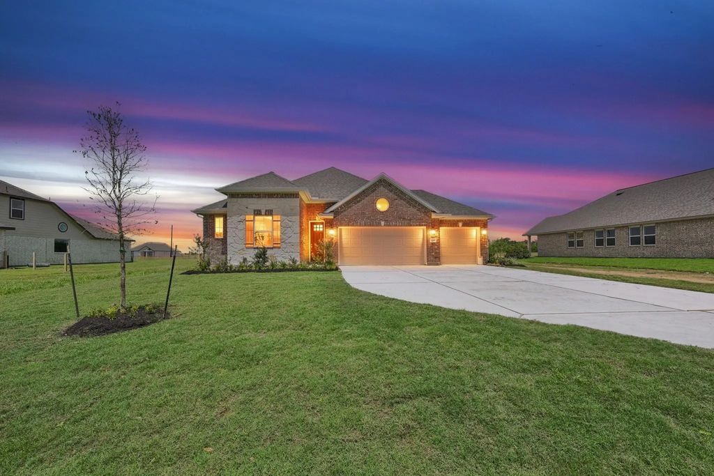 220 Dunovant Drive, Sealy