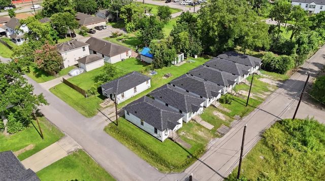 2222 Erastus Street, Houston