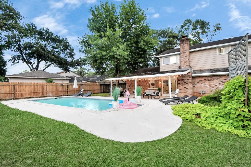 11946 Brighton Lane, Meadows Place
