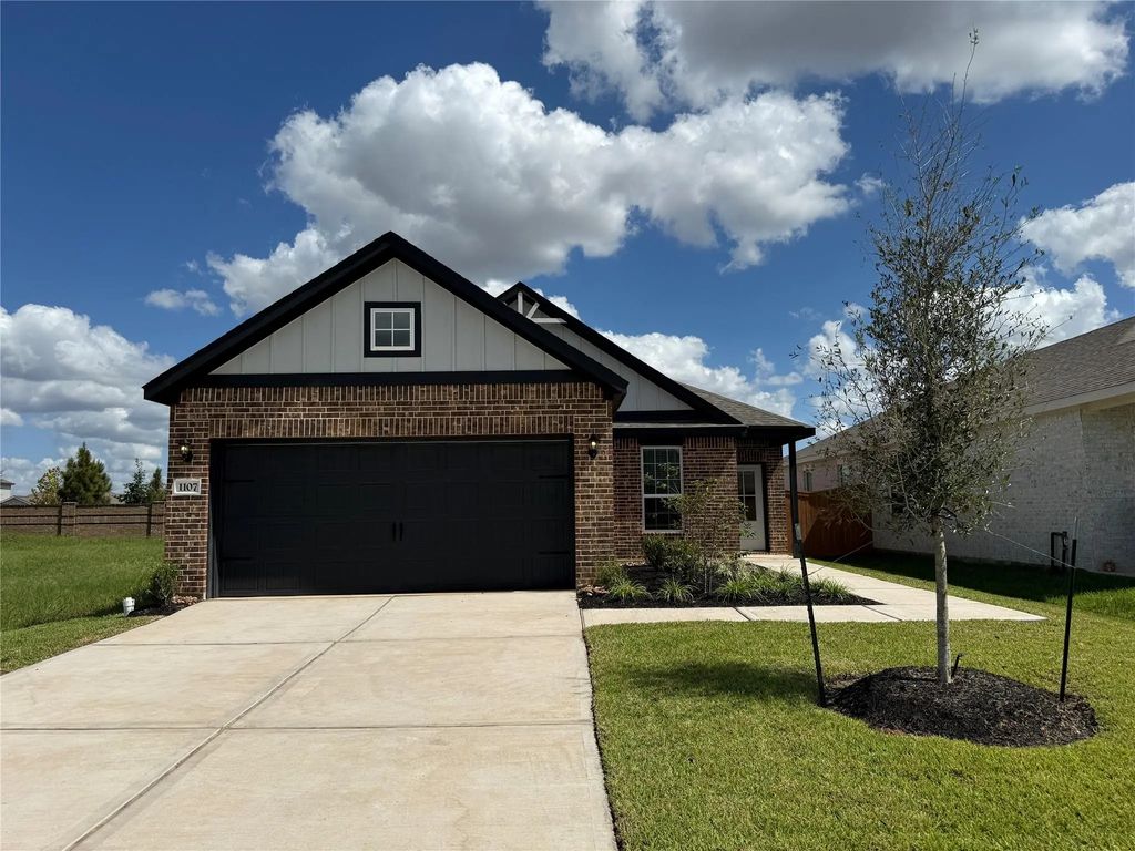 1107 Campside Drive, Beasley
