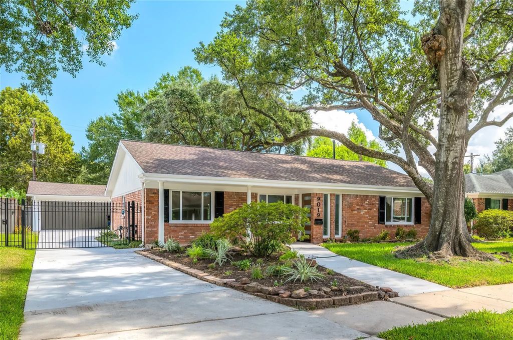 9019 Kapri Lane, Houston