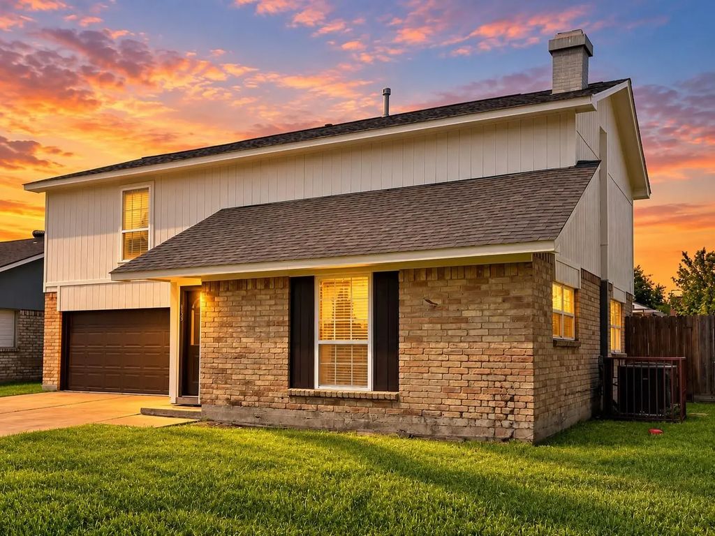 635 Walston Lane, Houston