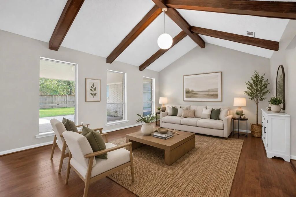 1927 Hidden Creek Drive, Kingwood