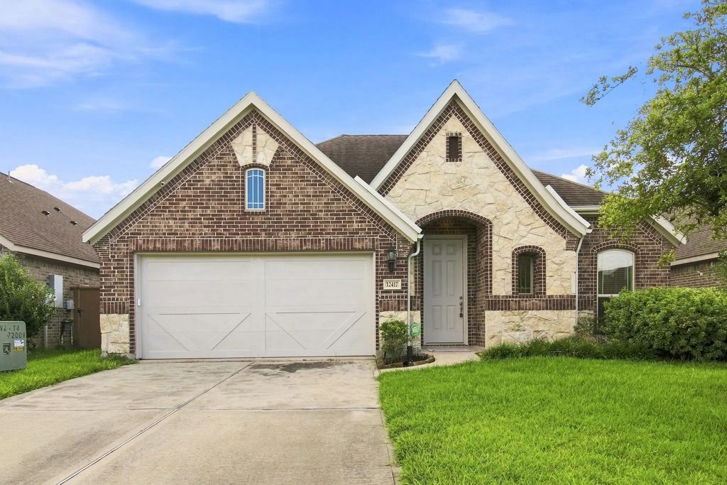 12417 Berberry Drive, Texas City