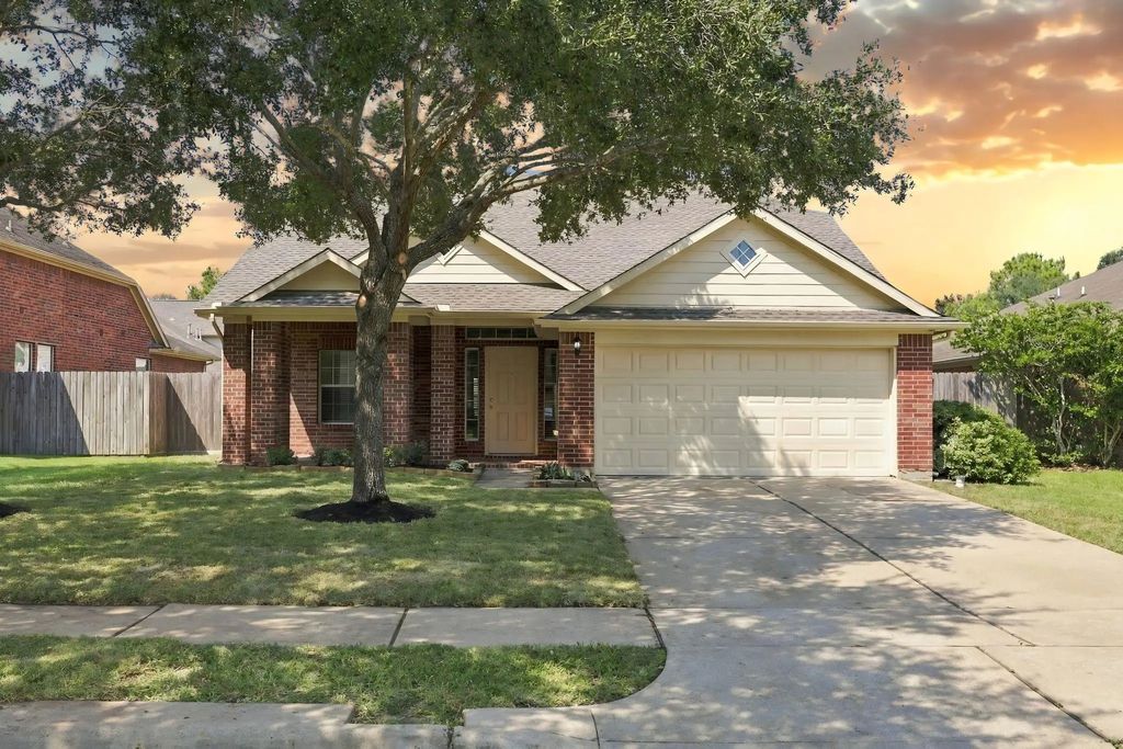 25206 Saber Oaks Drive, Richmond