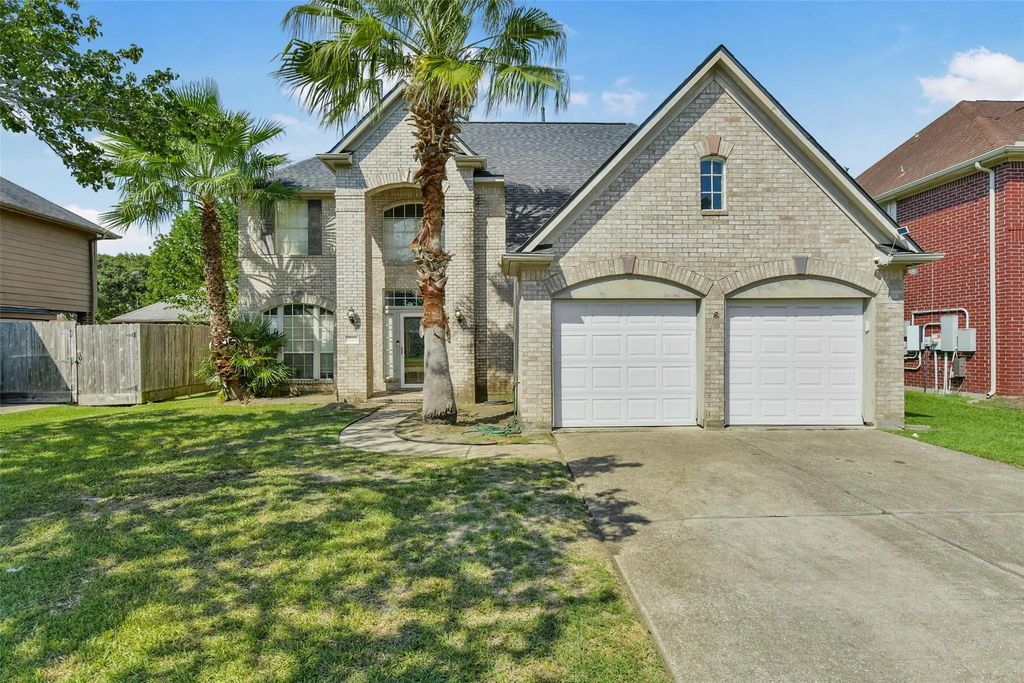 11003 Pinewood Court, La Porte