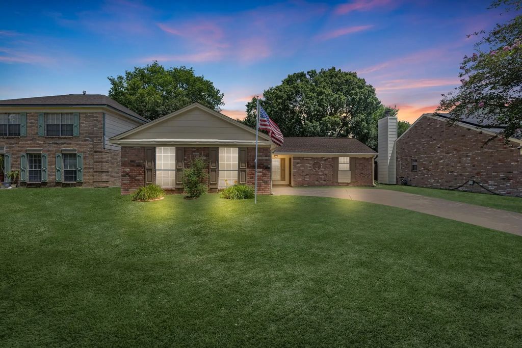 17930 Great Glen Drive, Houston