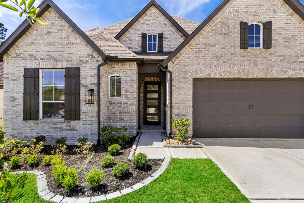 415 N Hillary Step Place, Montgomery