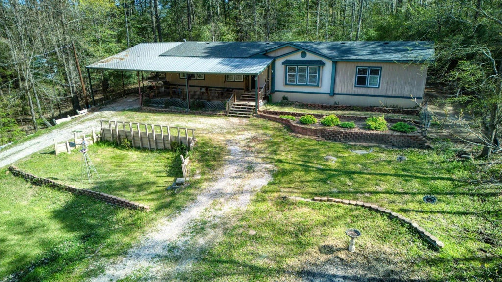 986 County Road 4921, Etoile