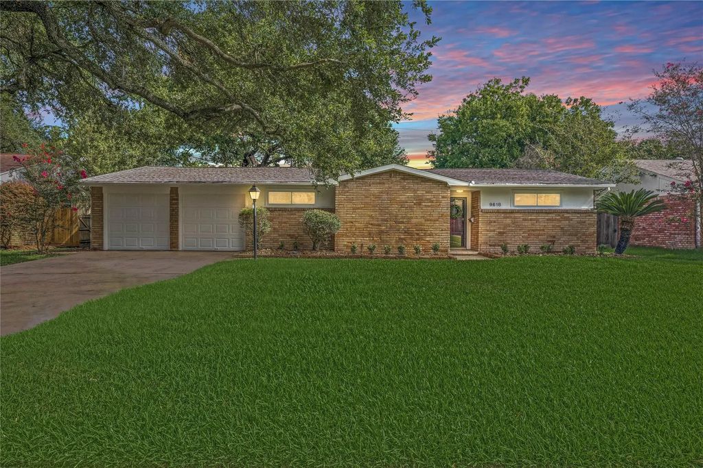 9618 Highmeadow Drive, Houston