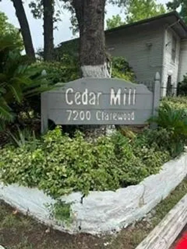 7200 Clarewood Drive 1, Houston