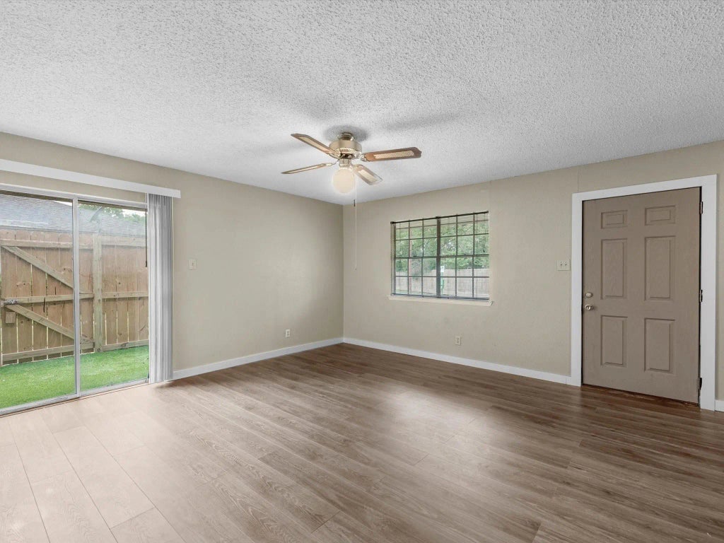 5634 Birchmont Drive 22, Houston