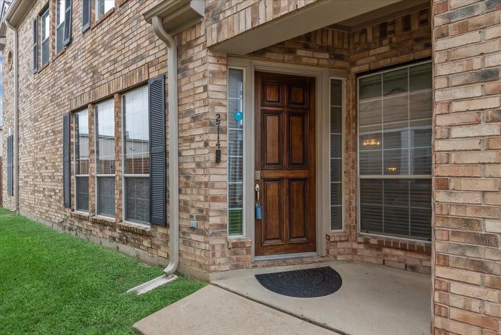 2714 Windy Thicket Lane, Houston