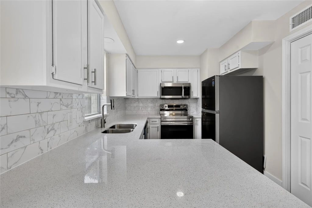 1221 Cedar Post Lane 2a, Houston