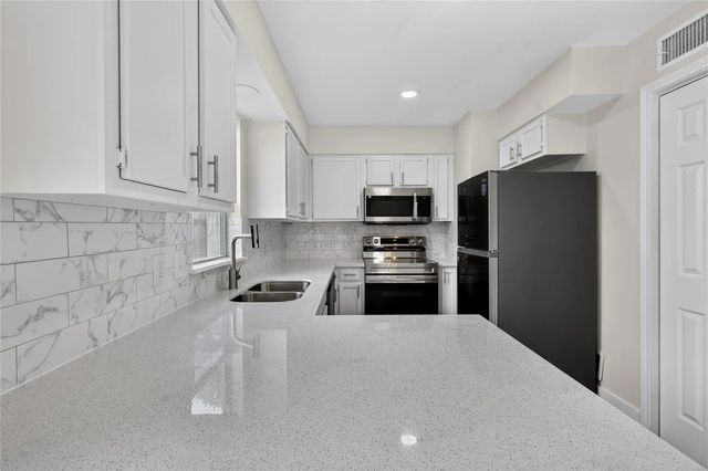 1221 Cedar Post Lane 2a, Houston