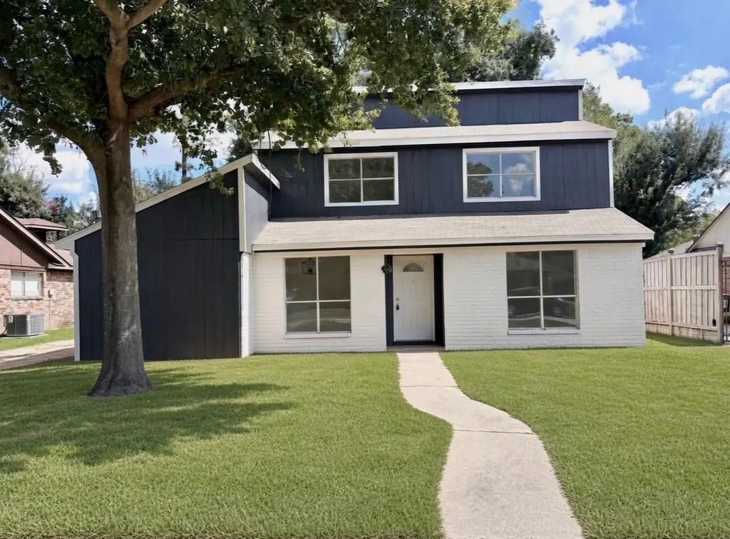 24106 Spring Mill Lane, Spring