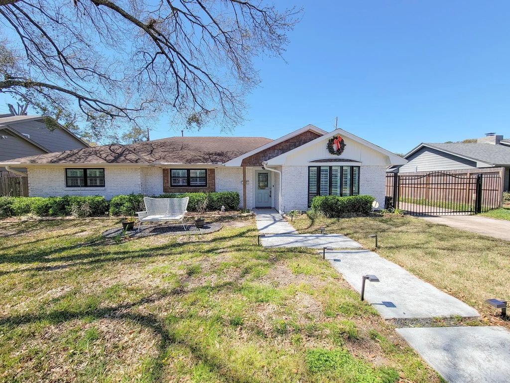 4915 Brian Haven Drive, Houston
