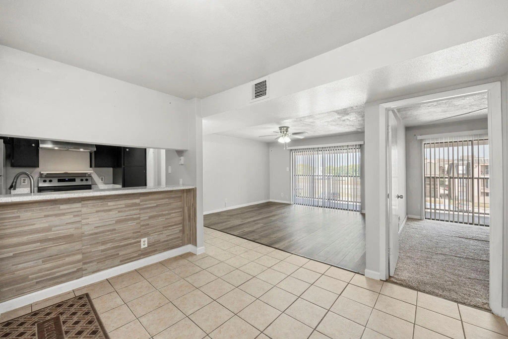 206 Plaza Verde Drive D35, Houston