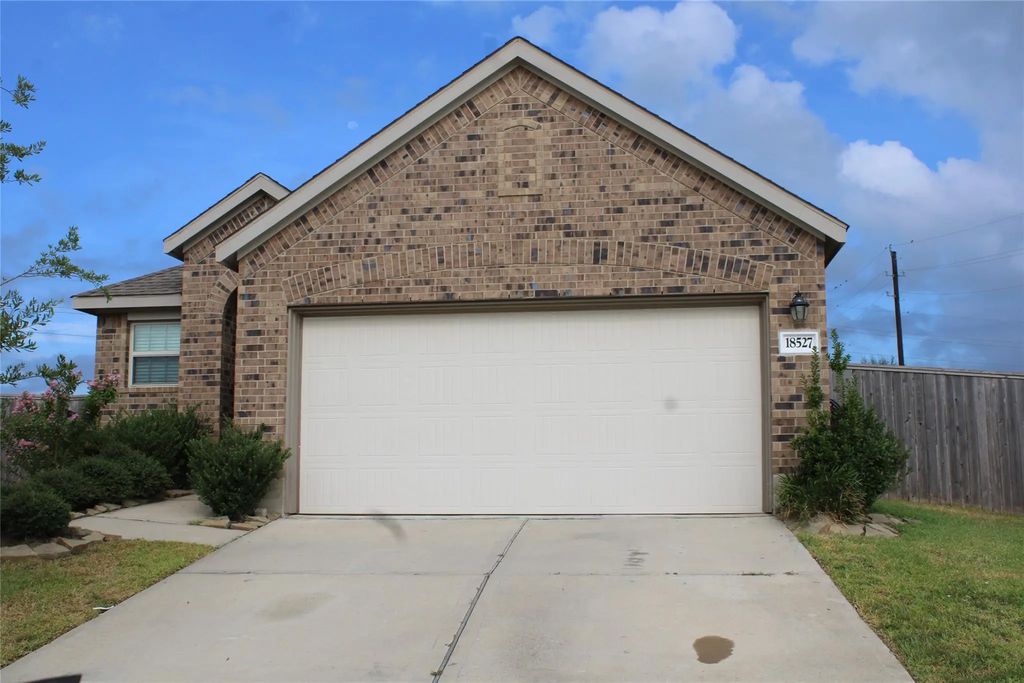 18527 Gold Hollow Court, Hockley