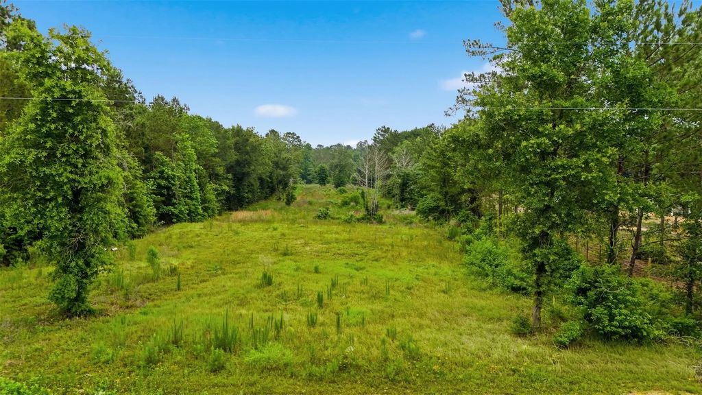 4578 N Duck Creek Road, Cleveland