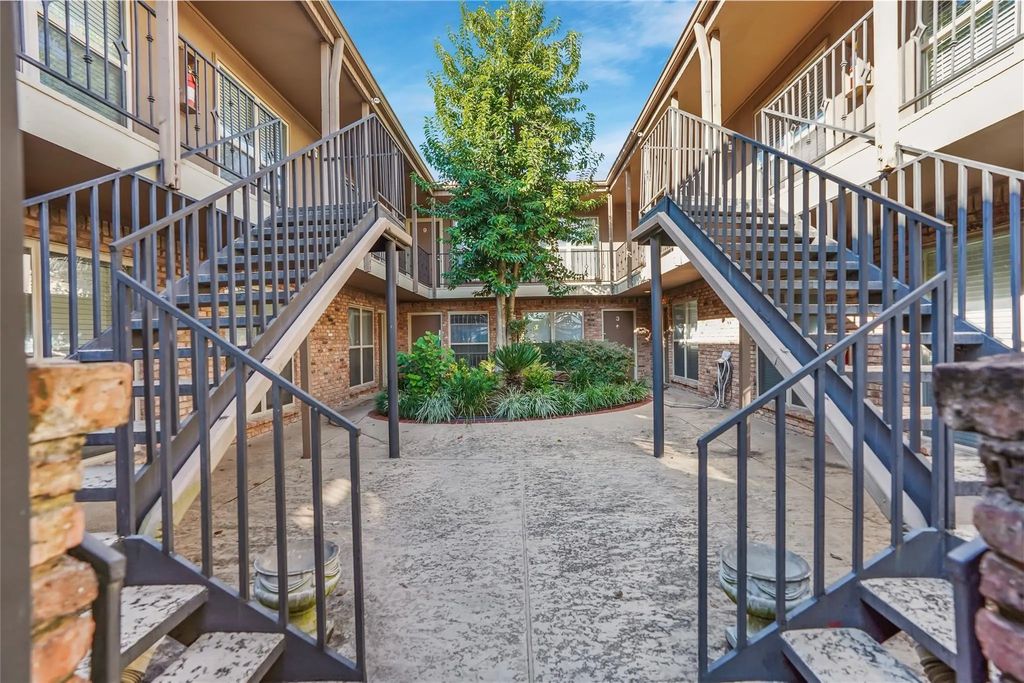 419 Marshall Street 10, Houston