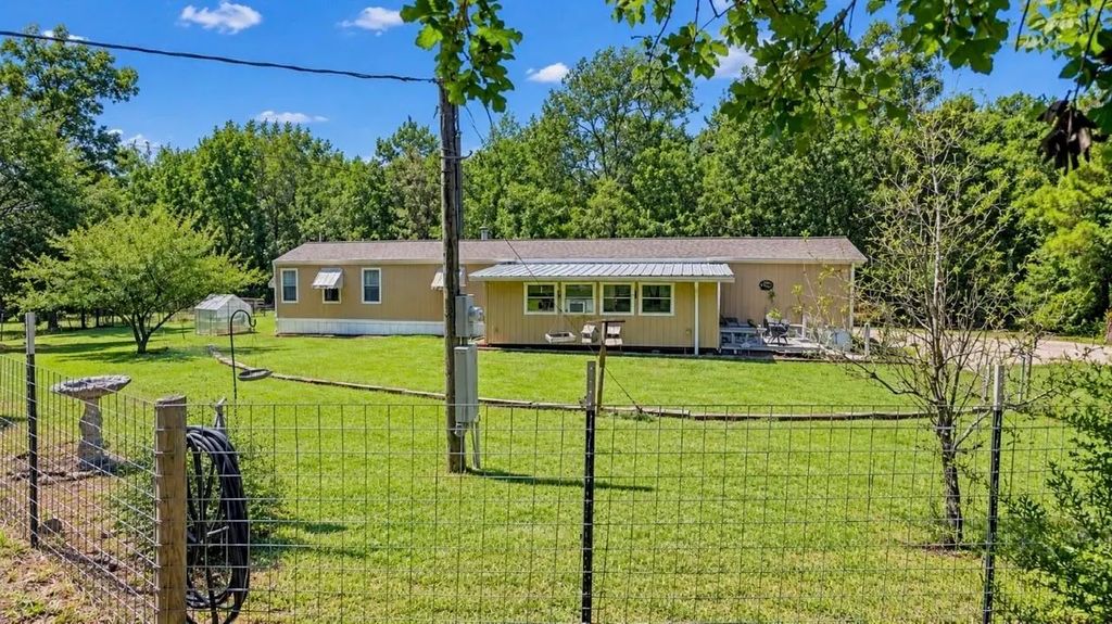 370 Stage Coach Road, Coldspring