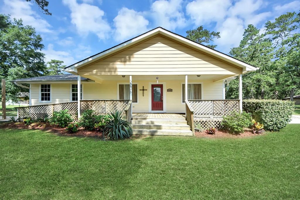 15443 W Loop Dr, Plantersville
