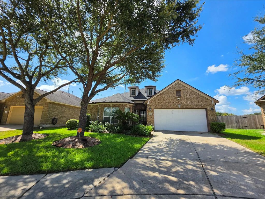 13316 Misting Falls Lane, Pearland